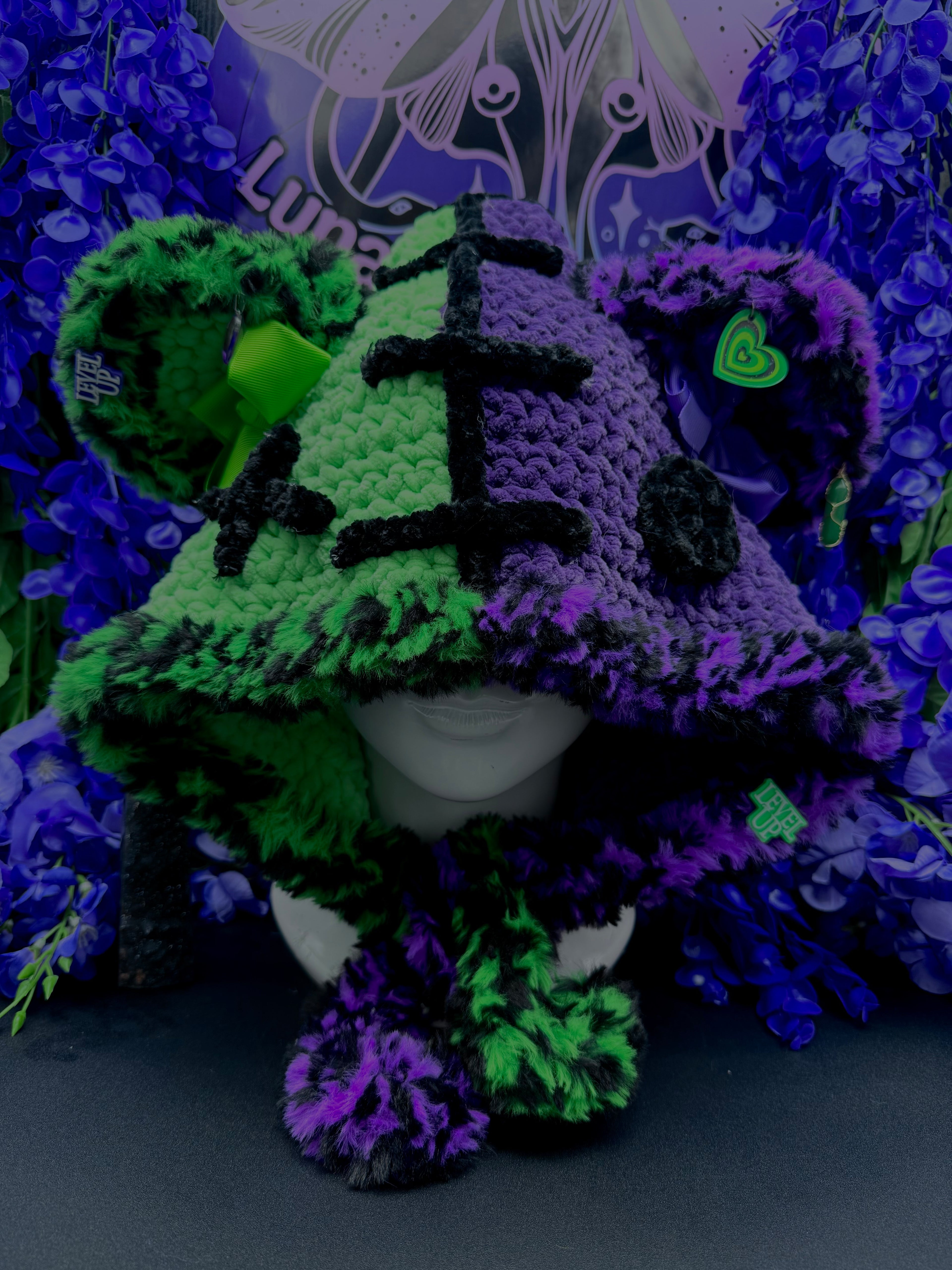 Level Up Adjustable Hood