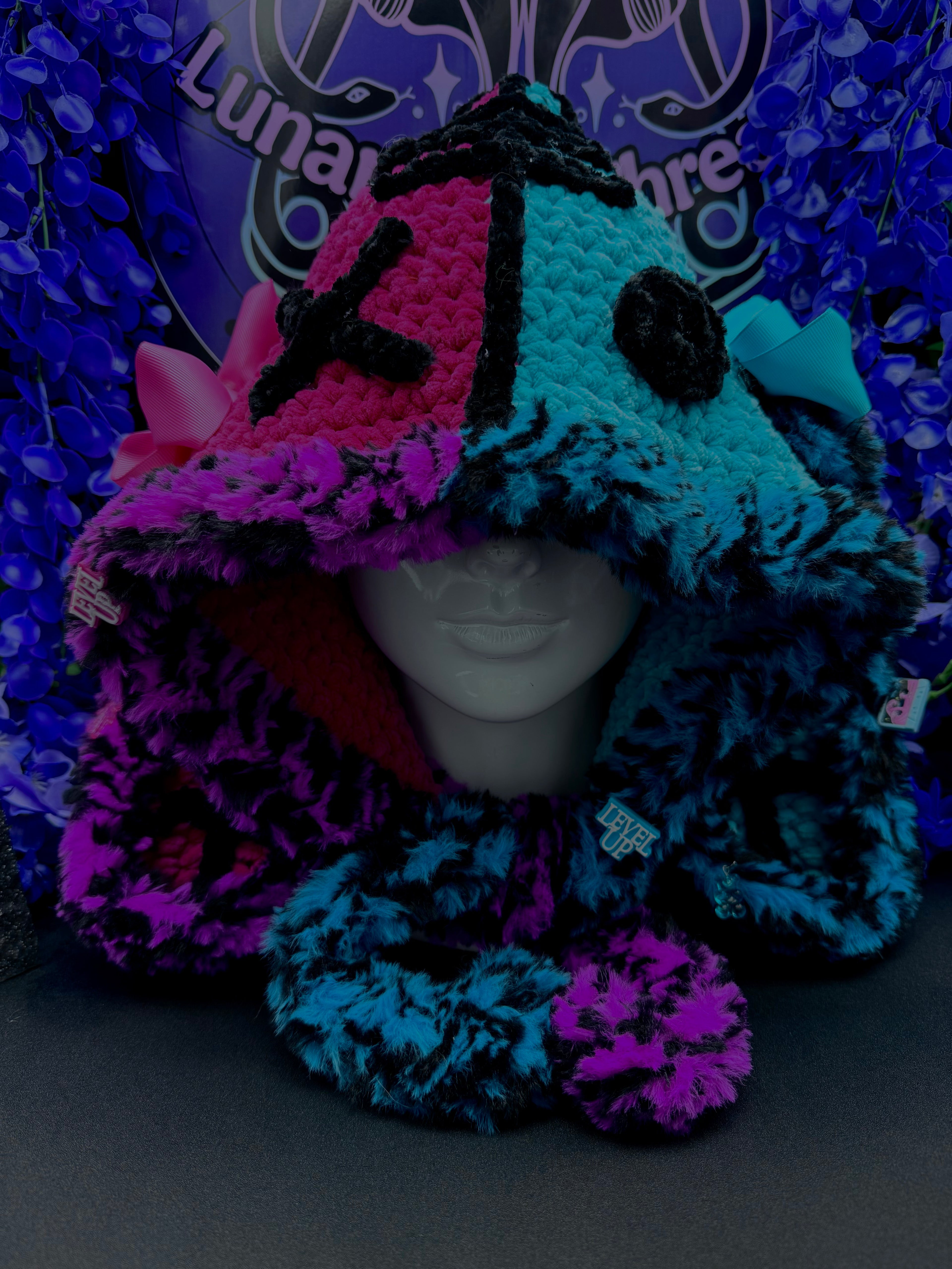 Level Up Adjustable Hood